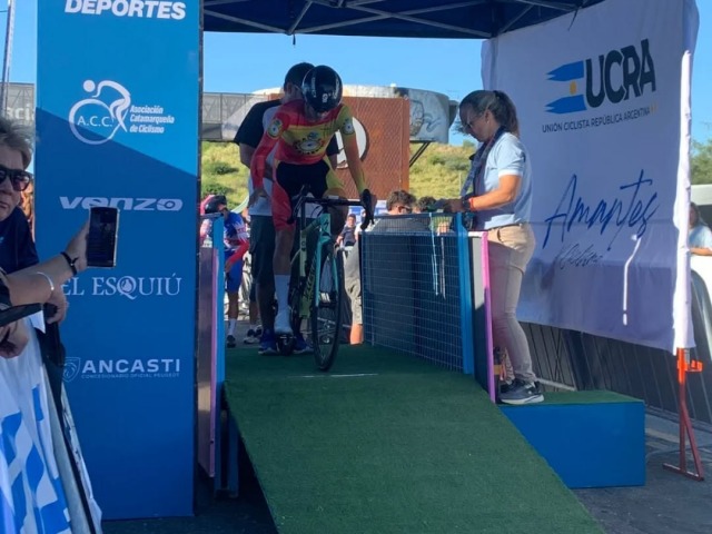 Ciclismo: presencia en el Argentino y triunfos en La Plata y Azul